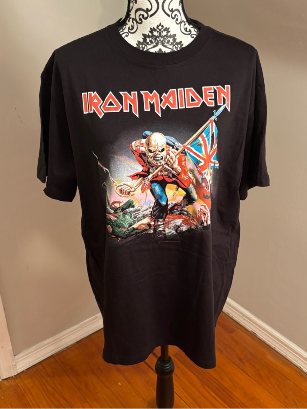 NWOT Iron Maiden Eddie The Trooper shirt size Large Black Flag Sword Metal rock
